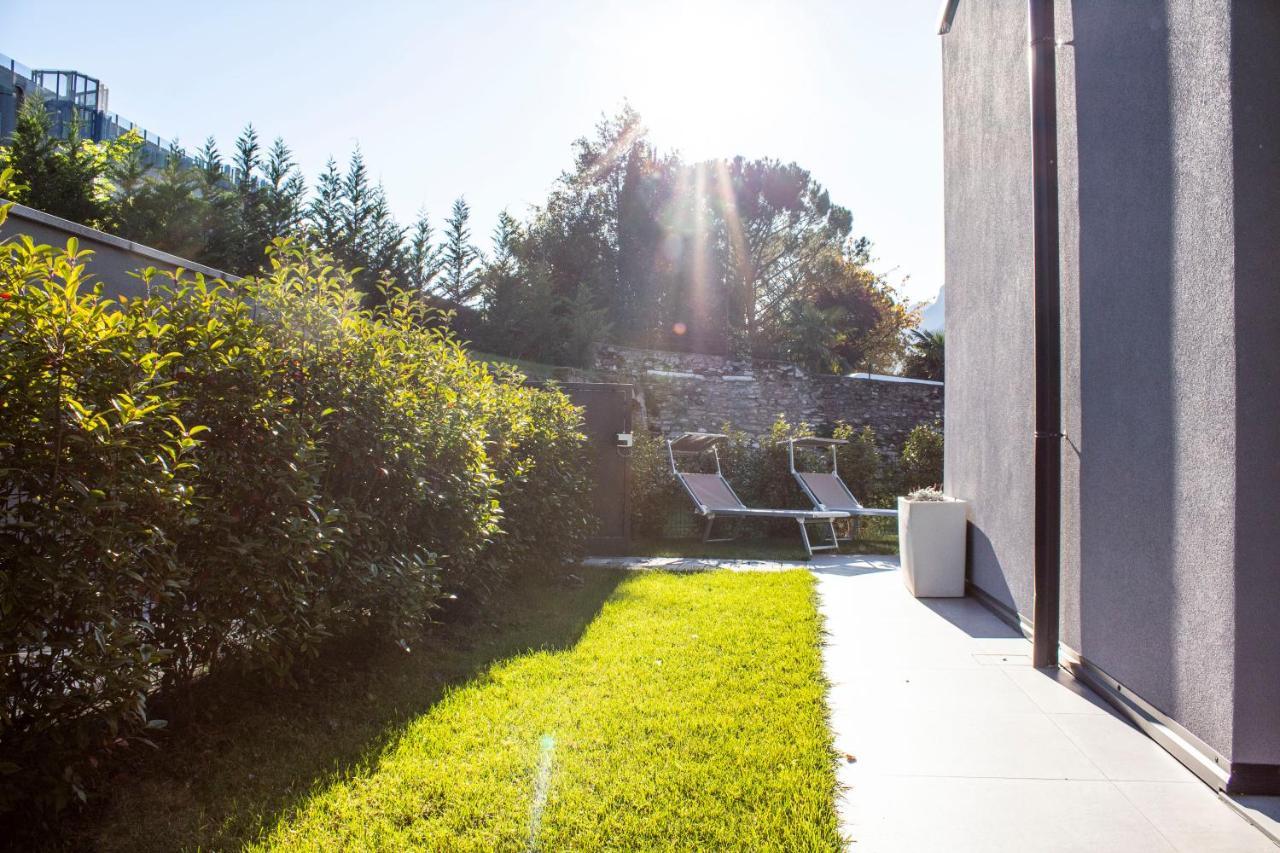 Residence Zangirolami - Luxury Garden And Balcony Apartments Riva del Garda Exteriör bild