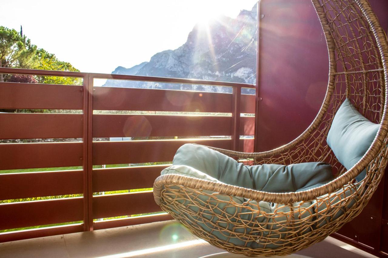 Residence Zangirolami - Luxury Garden And Balcony Apartments Riva del Garda Exteriör bild