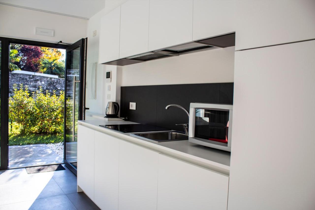 Residence Zangirolami - Luxury Garden And Balcony Apartments Riva del Garda Exteriör bild